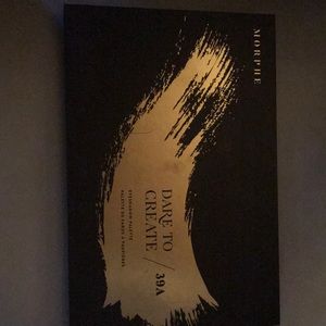 39A Dare to Create Morphe palette